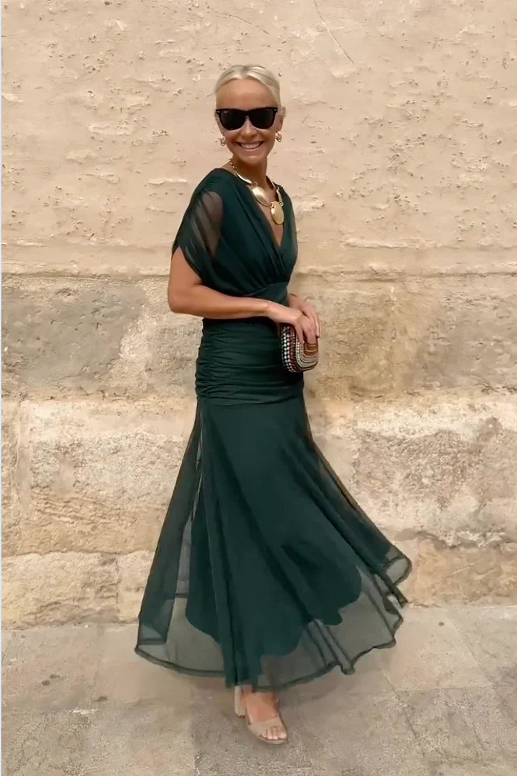 ISABELLA | Elegant Maxi Dress with Flattering Waist and Timeless Class