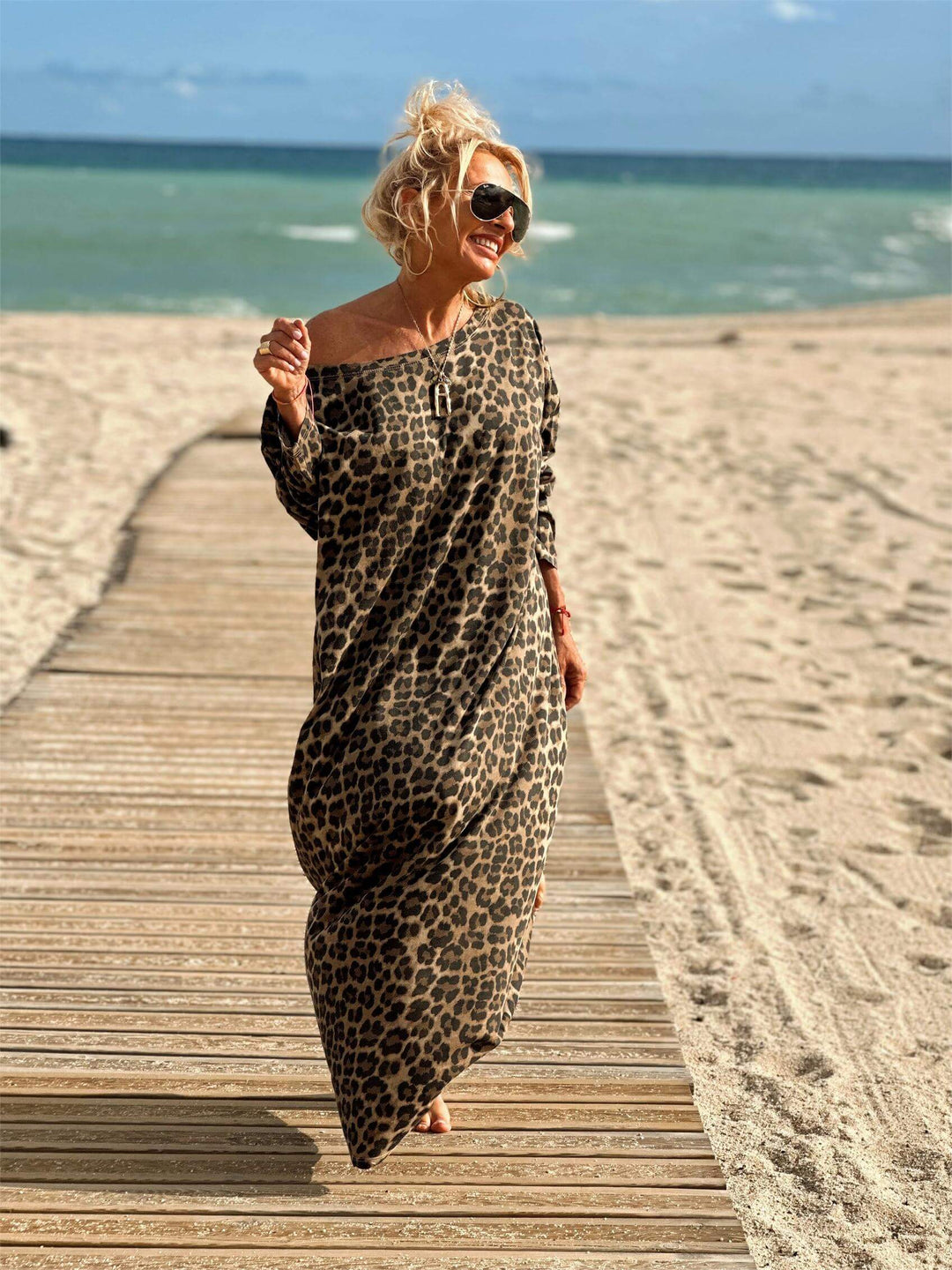 PALMIRA | Oversized Animal Print Dress for Complete Freedom and Spontaneous Style from Morning to Evening