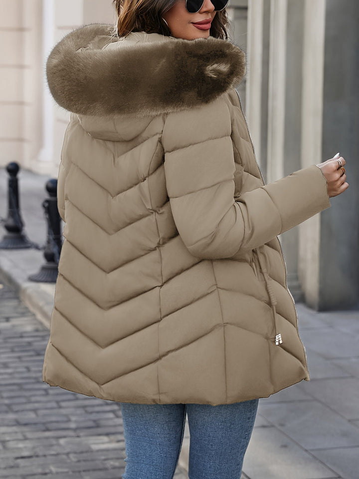 Elegant Quilted Puffer Coat with Faux Fur Hood