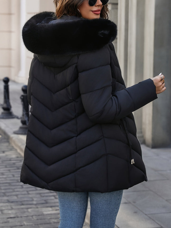 Elegant Quilted Puffer Coat with Faux Fur Hood