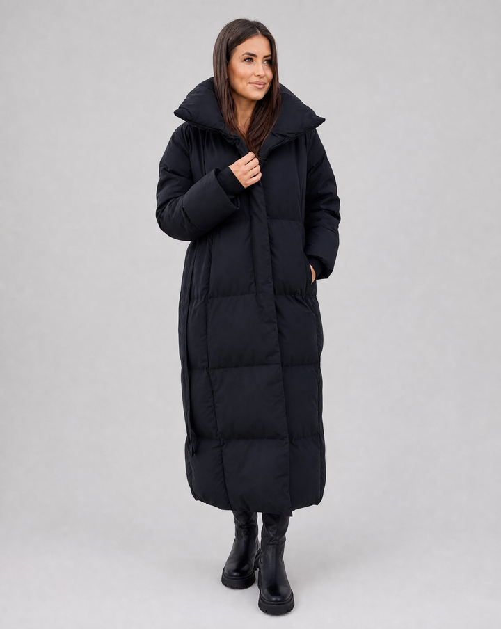 Comfortable long winter puffer jacket for women