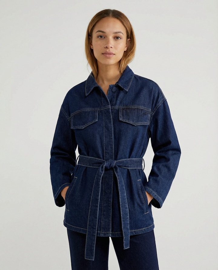 Women’s Belted Denim Utility Jacket with Structured Collar and Relaxed Fit