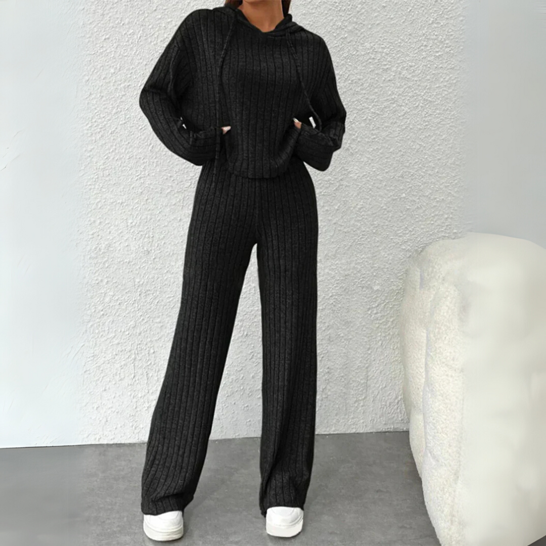 Women's Cozy Hooded Sweatshirt and Joggers Two-Piece Set