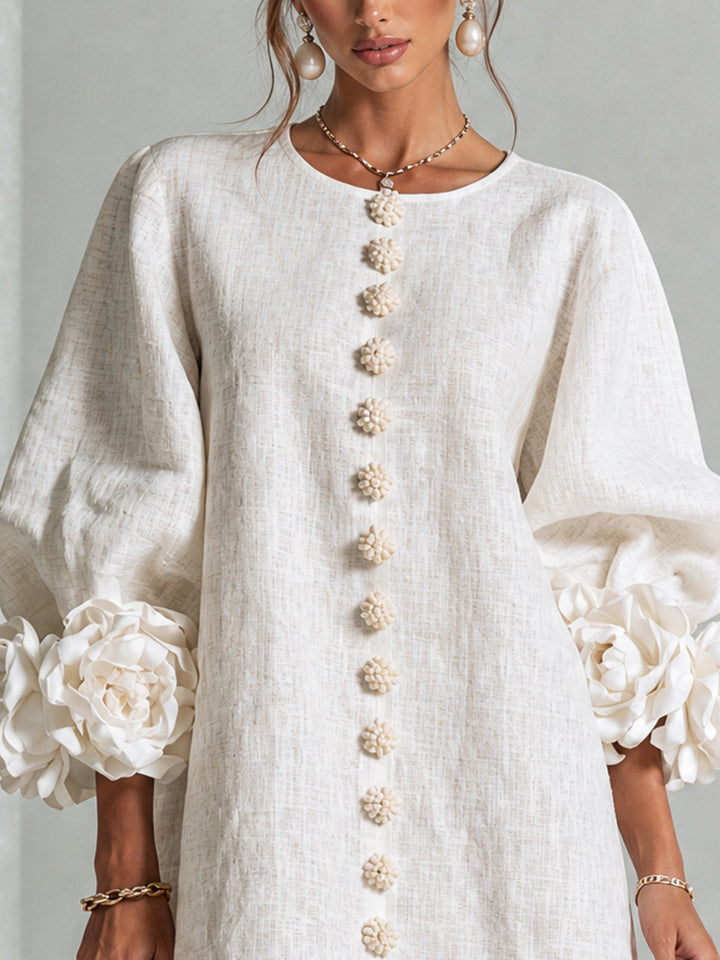 Effortless elegance with a sculptural shift dress