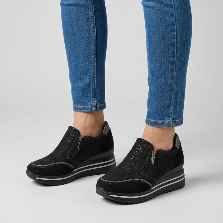 Morena - Comfortable women's sneakers with wedge