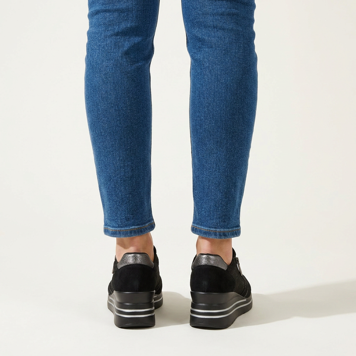 Morena - Comfortable women's sneakers with wedge
