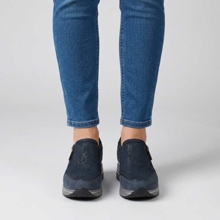 Morena - Comfortable women's sneakers with wedge