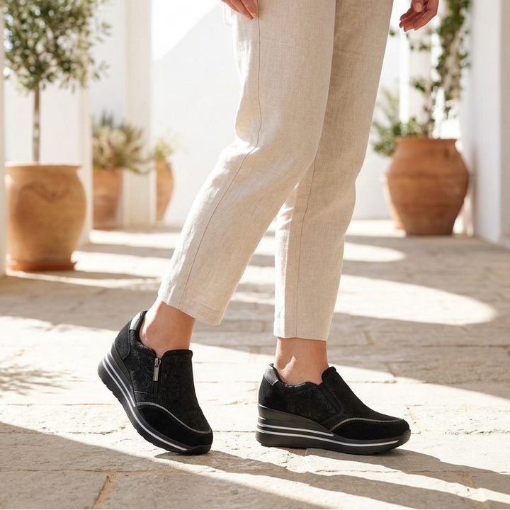 Morena - Comfortable women's sneakers with wedge