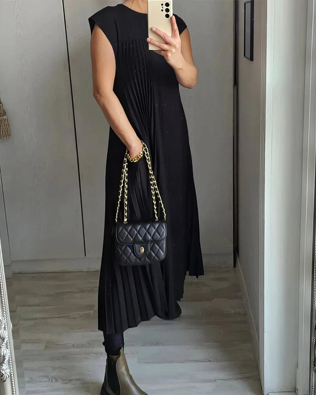 ELEONORA | Pleated Dress Without Sleeves, Elegant and Timeless